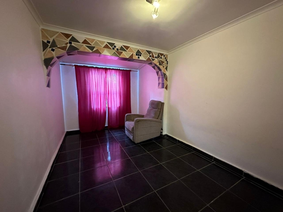 3 Bedroom Property for Sale in Stratford Green Western Cape